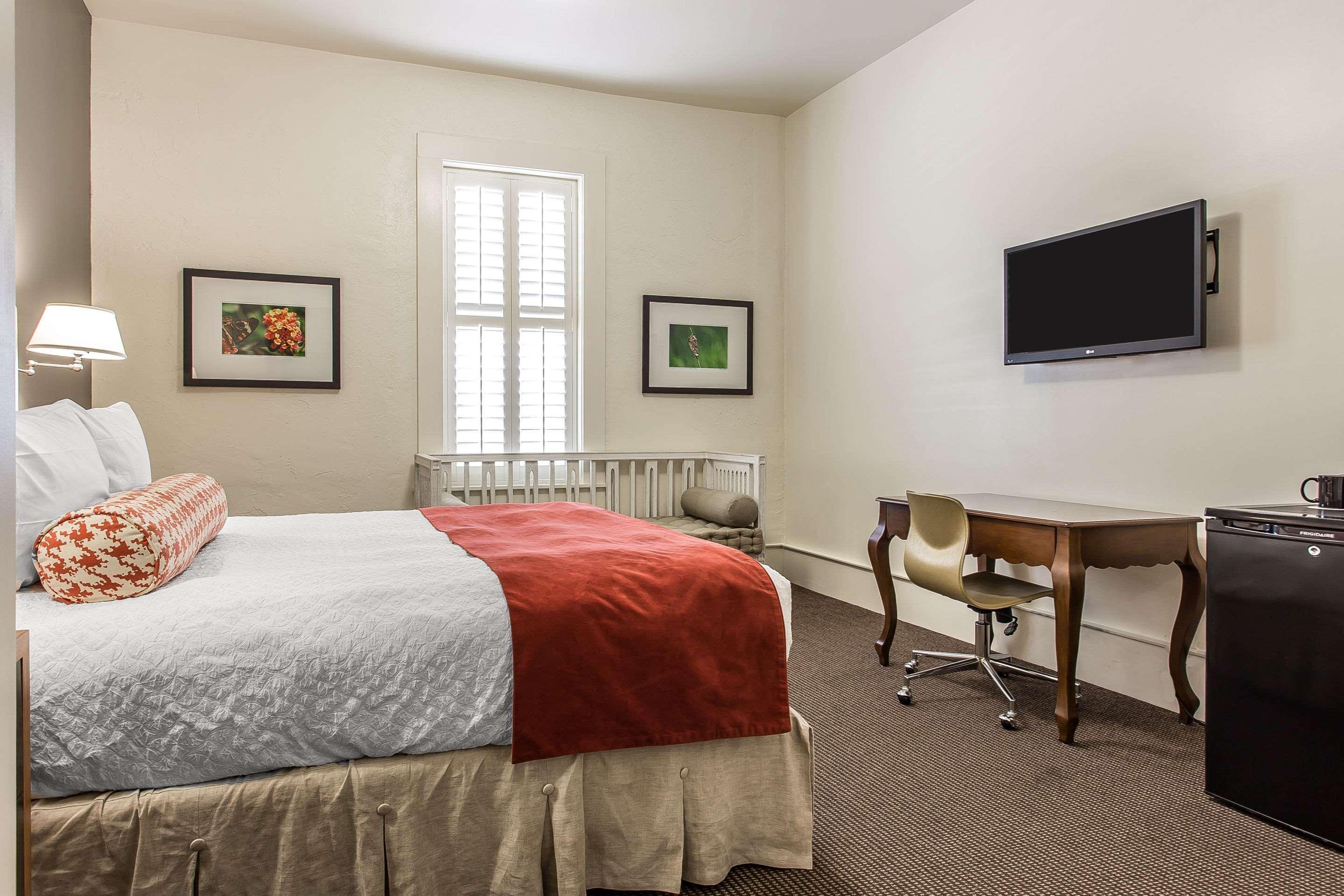 Hotel Florence, Tapestry Collection By Hilton Luaran gambar