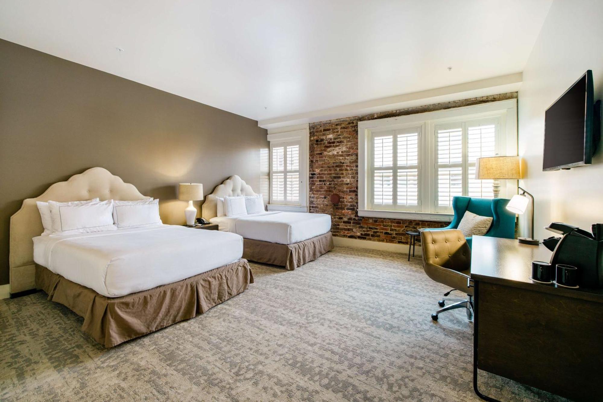 Hotel Florence, Tapestry Collection By Hilton Luaran gambar