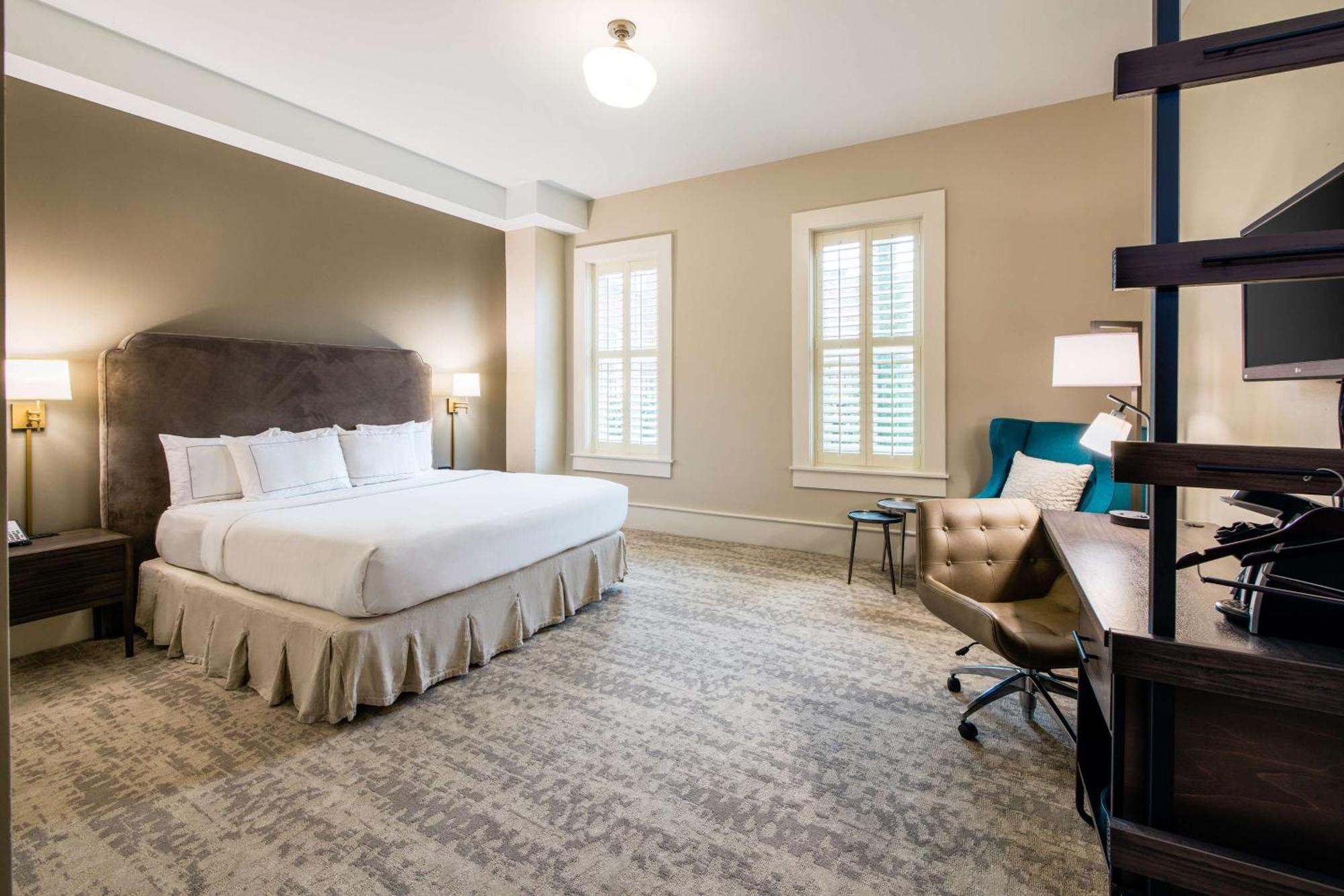 Hotel Florence, Tapestry Collection By Hilton Luaran gambar