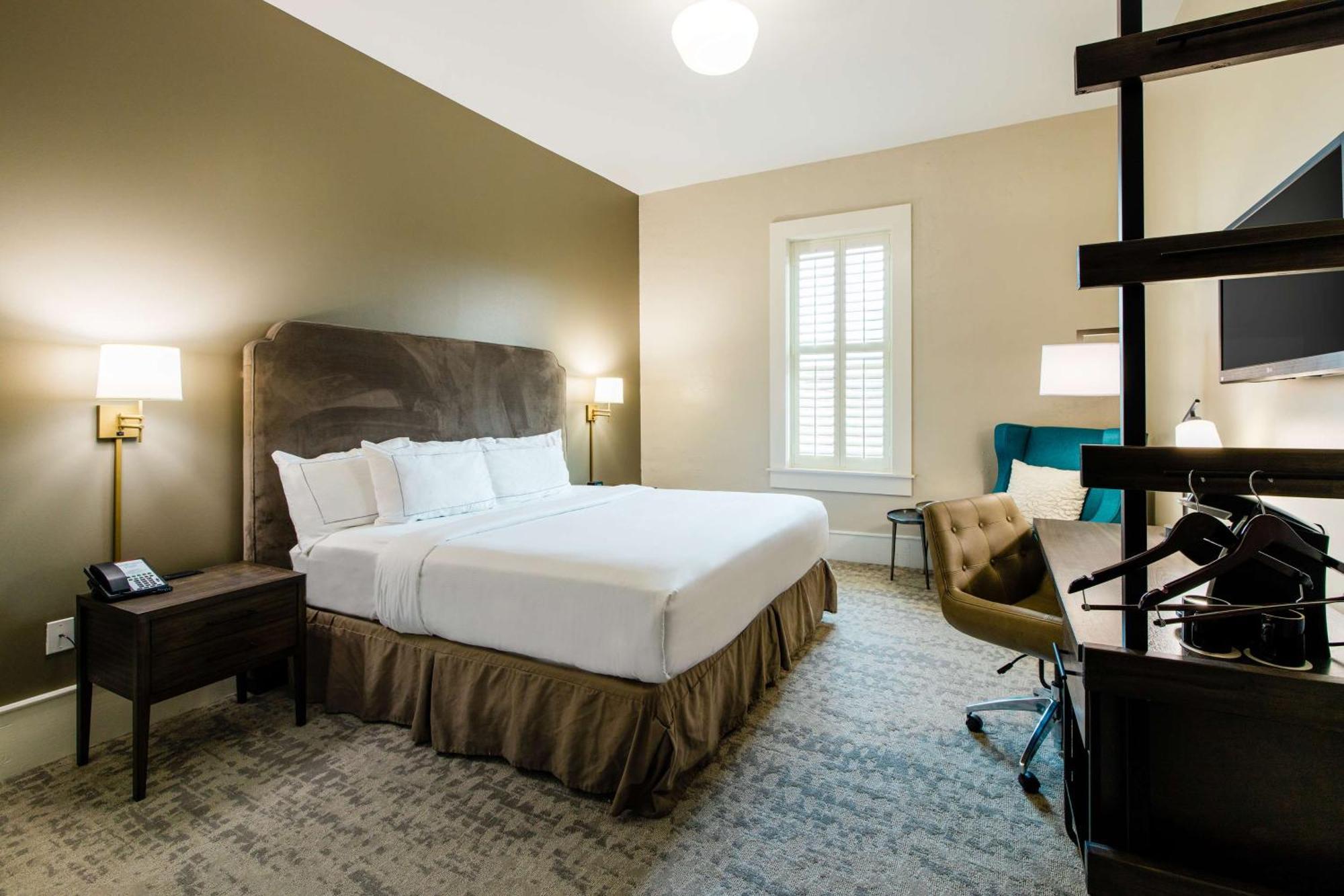 Hotel Florence, Tapestry Collection By Hilton Luaran gambar