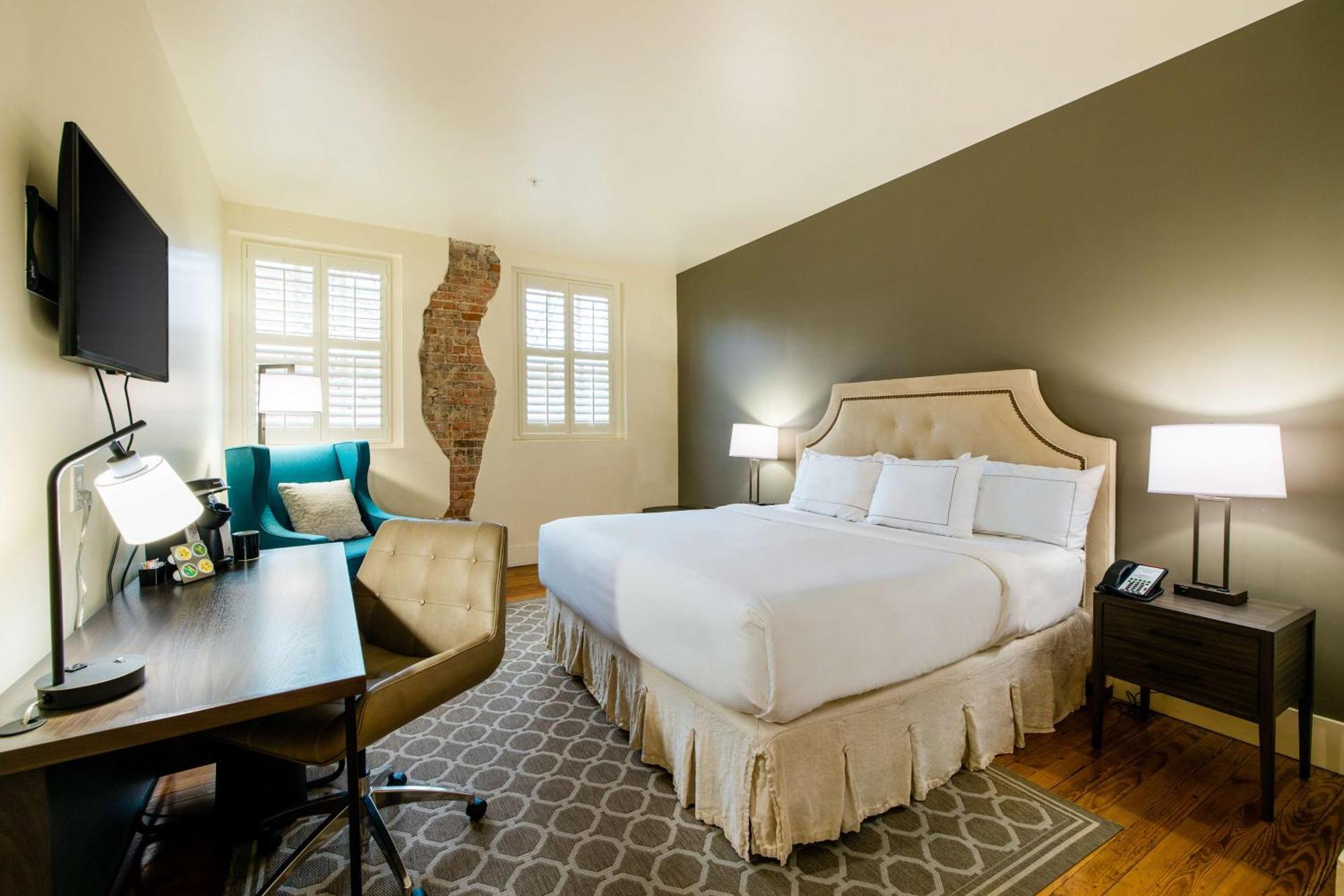 Hotel Florence, Tapestry Collection By Hilton Luaran gambar
